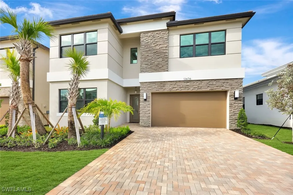 Estero FL, 12674 Caballo Court