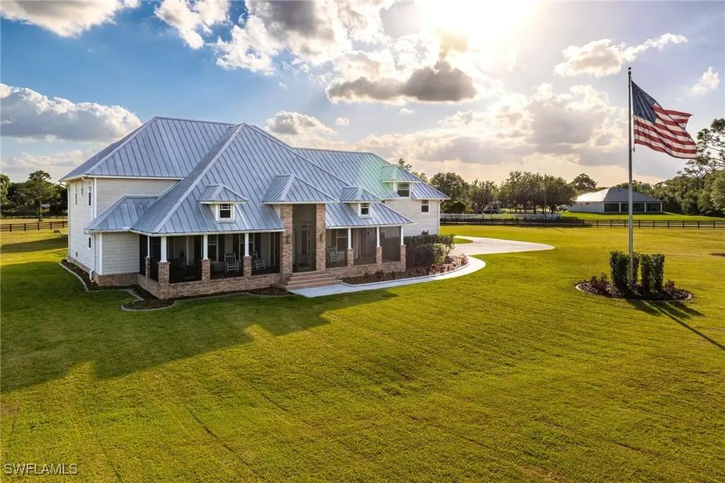 16900 N River Road Alva FL 33920