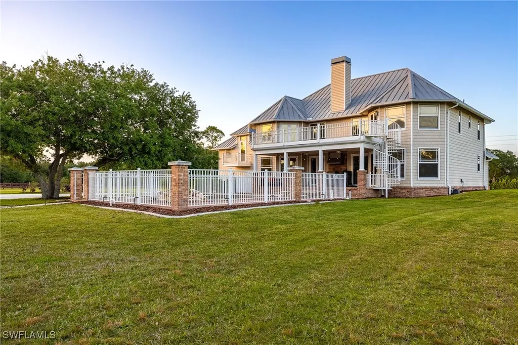 16900 N River Road Alva FL 33920