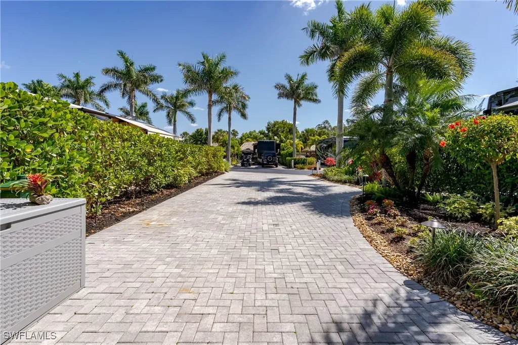 13568 Snook Circle Naples FL 34114