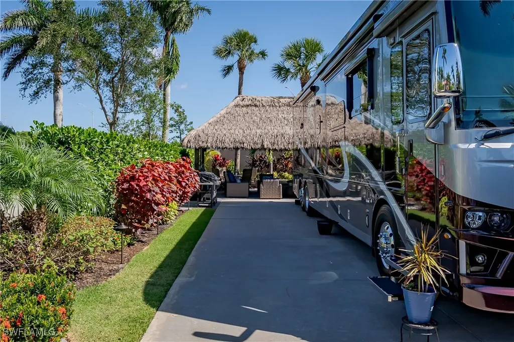 13627 Snook Circle Naples FL 34114
