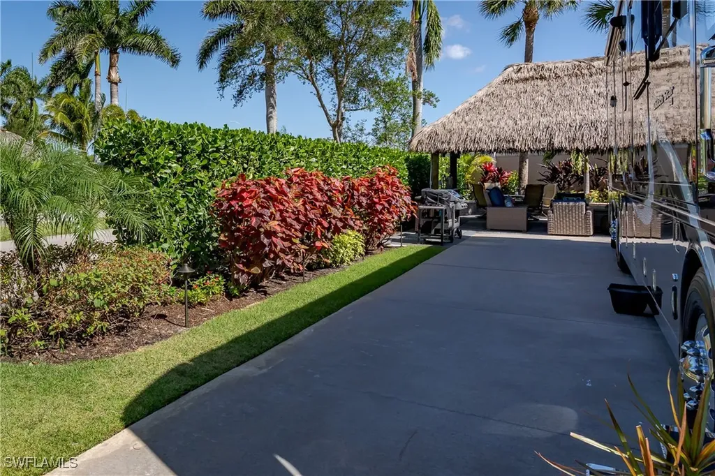 13627 Snook Circle Naples FL 34114