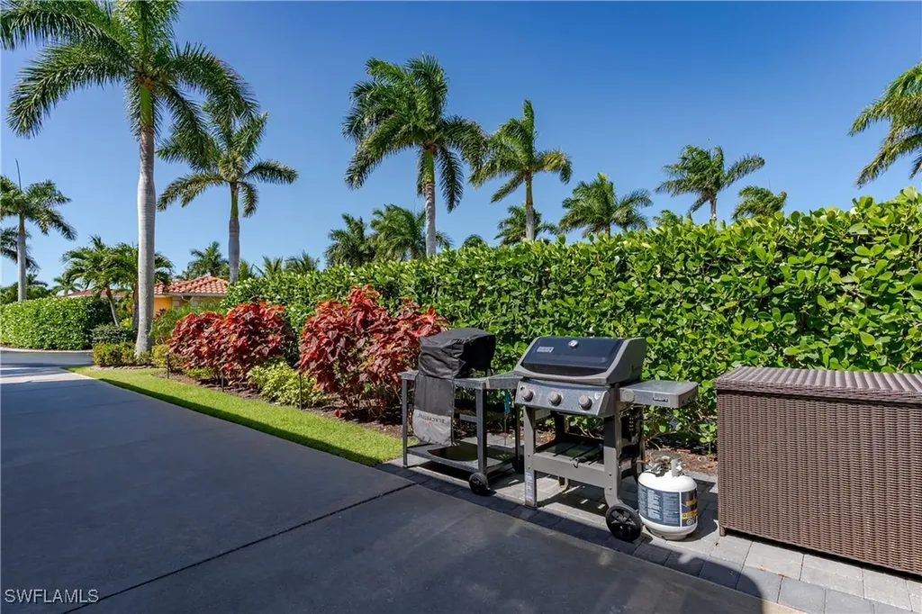 13627 Snook Circle Naples FL 34114