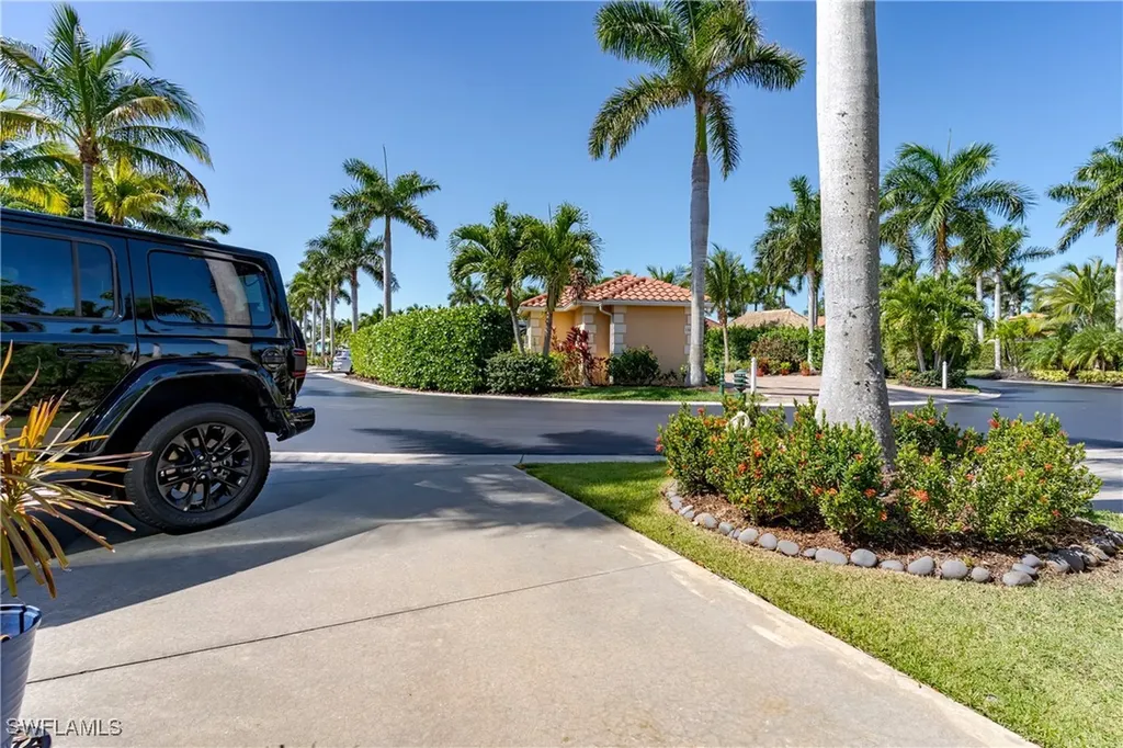 13627 Snook Circle Naples FL 34114