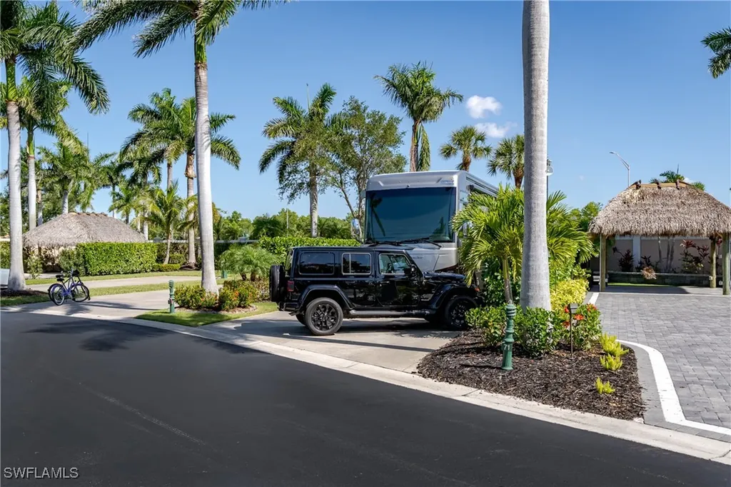 13627 Snook Circle Naples FL 34114