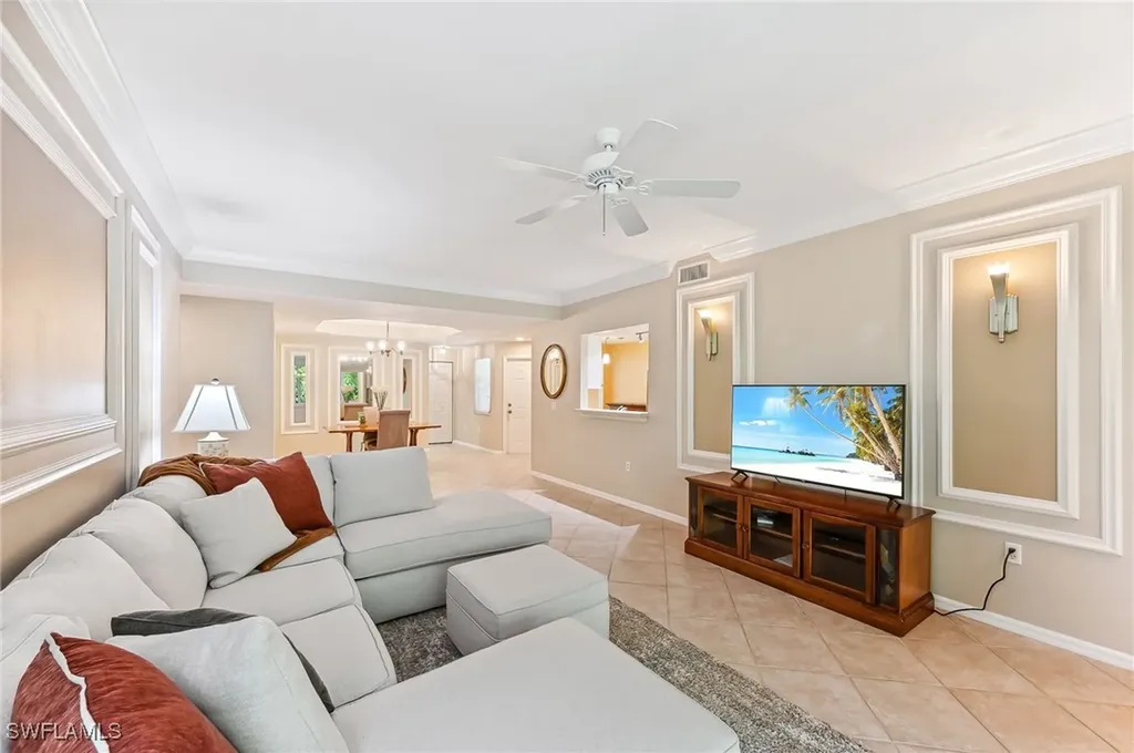 6765 Huntington Lakes Circle Naples FL 34119