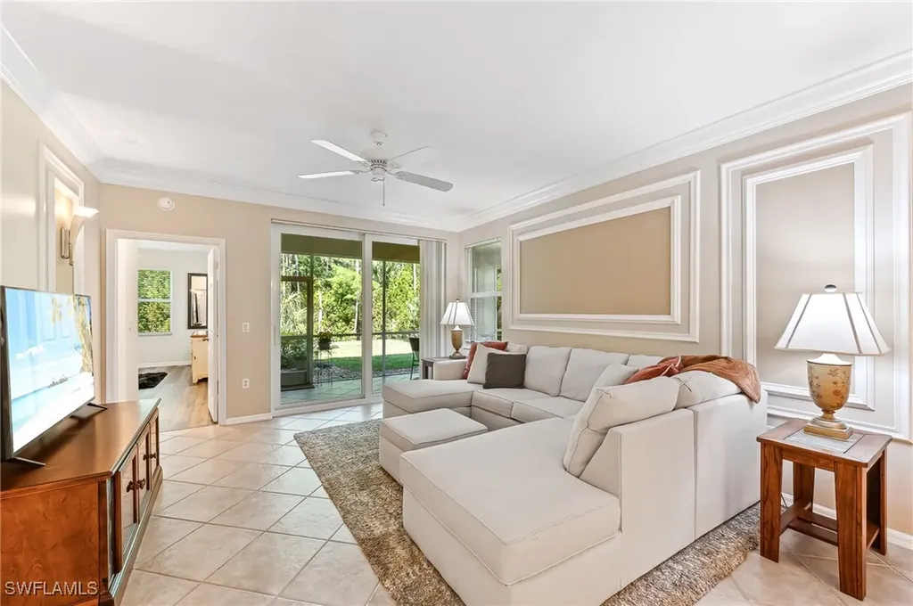 6765 Huntington Lakes Circle Naples FL 34119