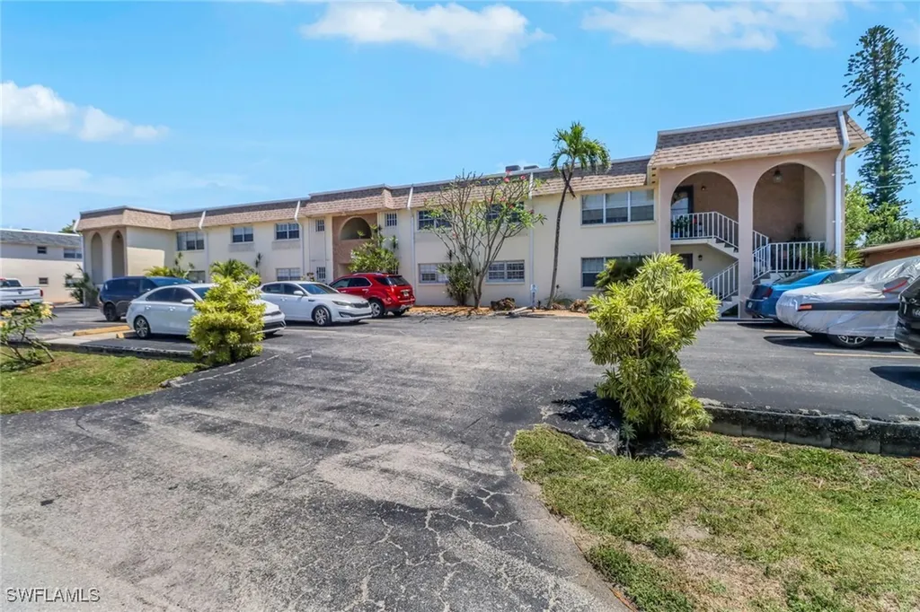 4931 Vincennes Court Cape Coral FL 33904