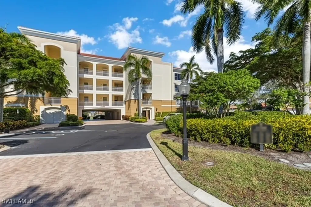 11100 Harbour Yacht Court Fort Myers FL 33908