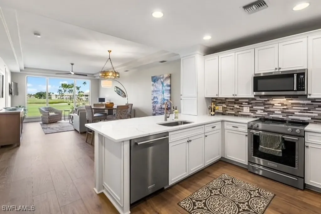 11100 Harbour Yacht Court Fort Myers FL 33908
