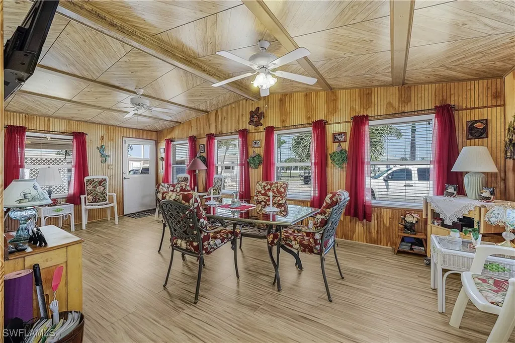 4931 Gulfgate Lane St. James City FL 33956