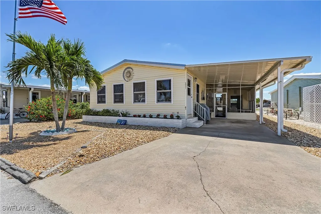 4931 Gulfgate Lane St. James City FL 33956