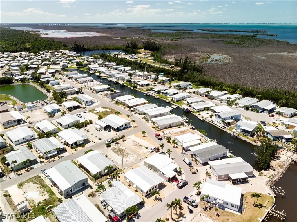 4931 Gulfgate Lane St. James City FL 33956