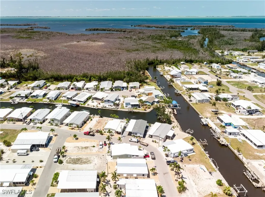 4931 Gulfgate Lane St. James City FL 33956