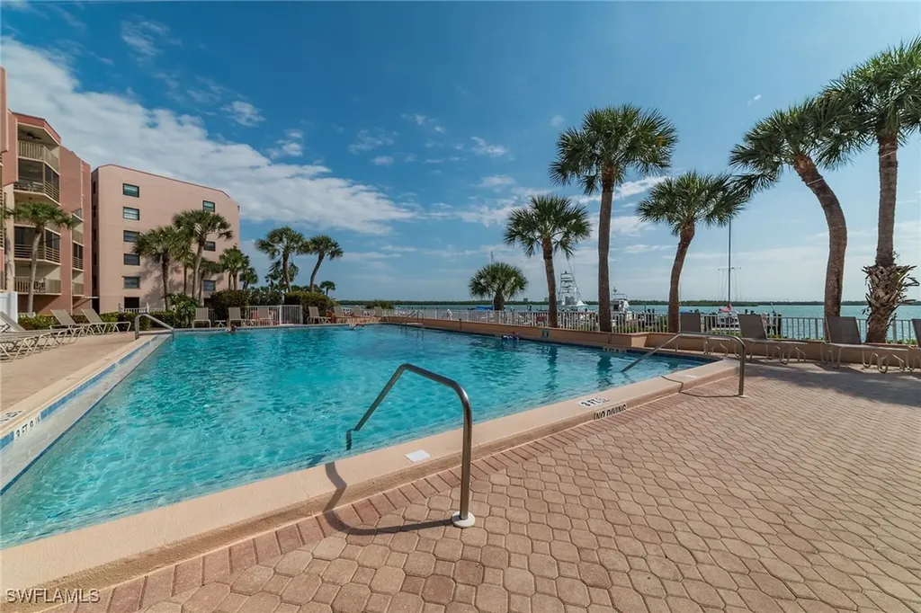 1085 Bald Eagle Drive Marco Island FL 34145