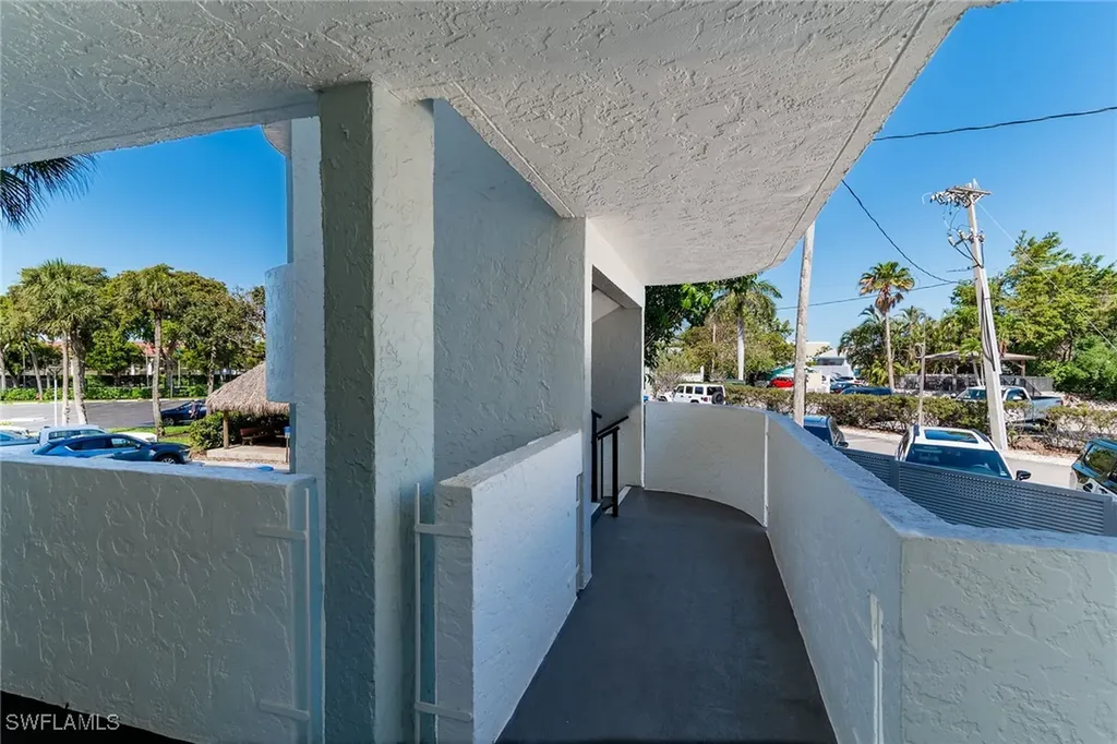 1085 Bald Eagle Drive Marco Island FL 34145