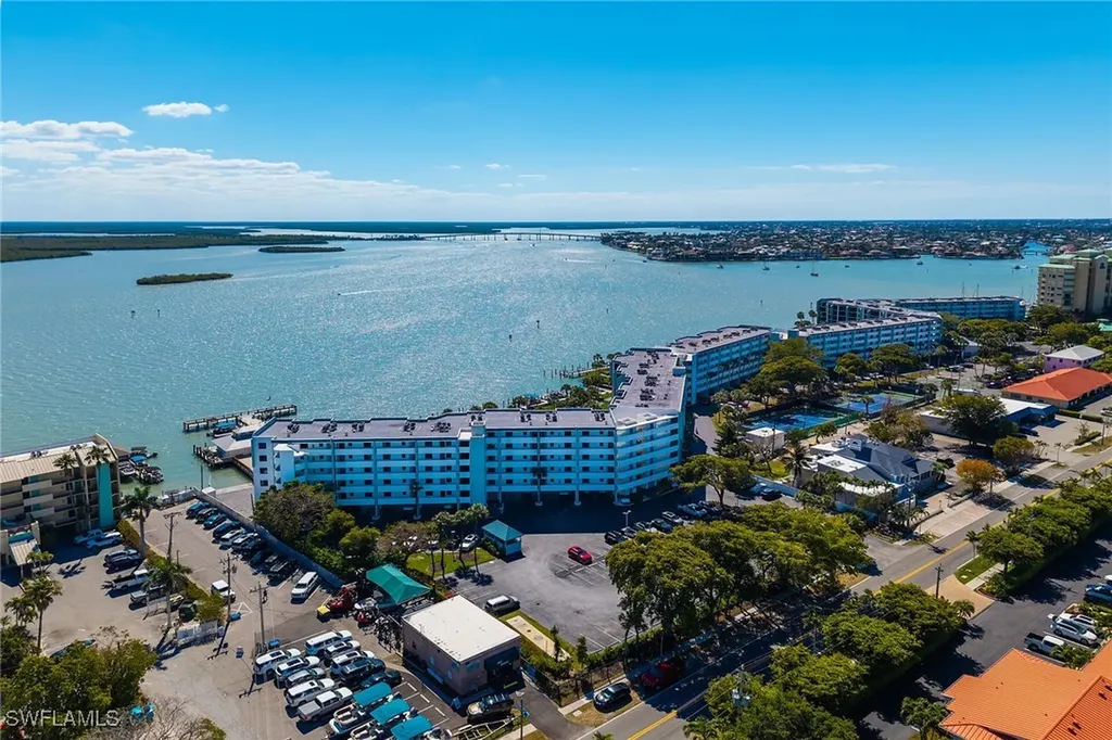 1085 Bald Eagle Drive Marco Island FL 34145