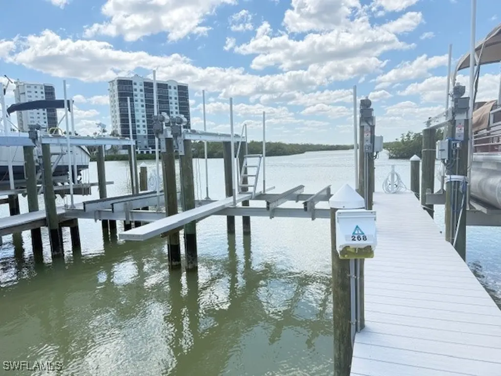 268B Wiggins Bay Drive Naples FL 34110