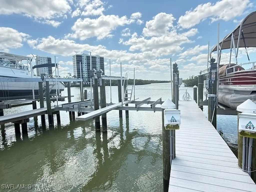 268B Wiggins Bay Drive Naples FL 34110