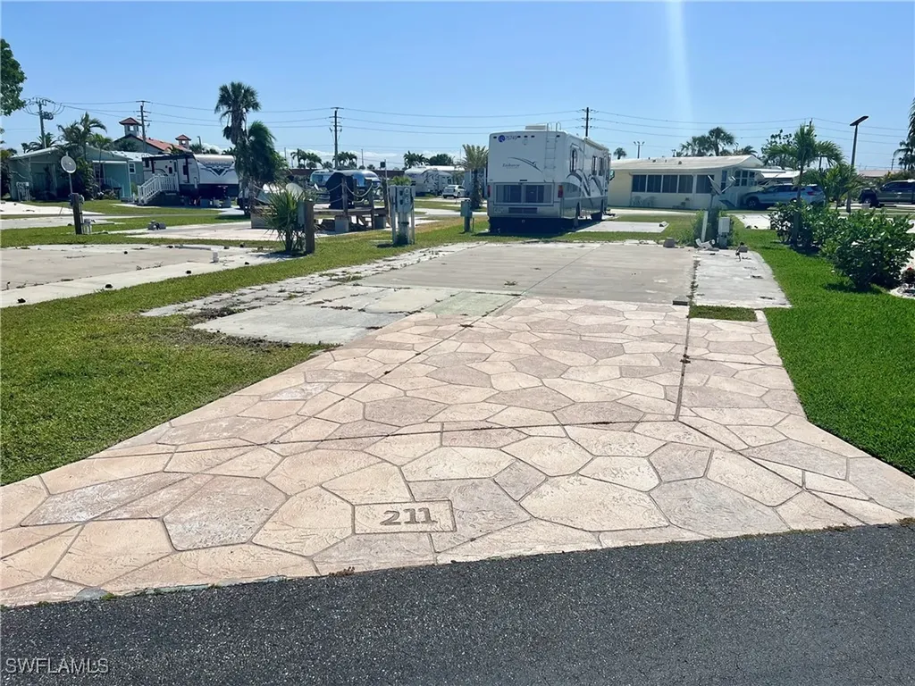 19681 Summerlin #211 Road Fort Myers FL 33908