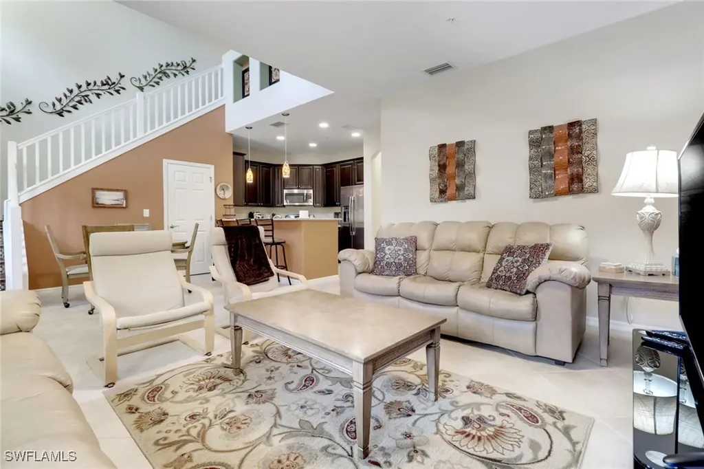 9065 Albion Lane N Naples FL 34113