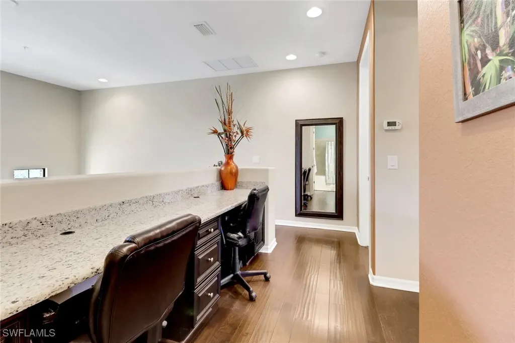 9065 Albion Lane N Naples FL 34113