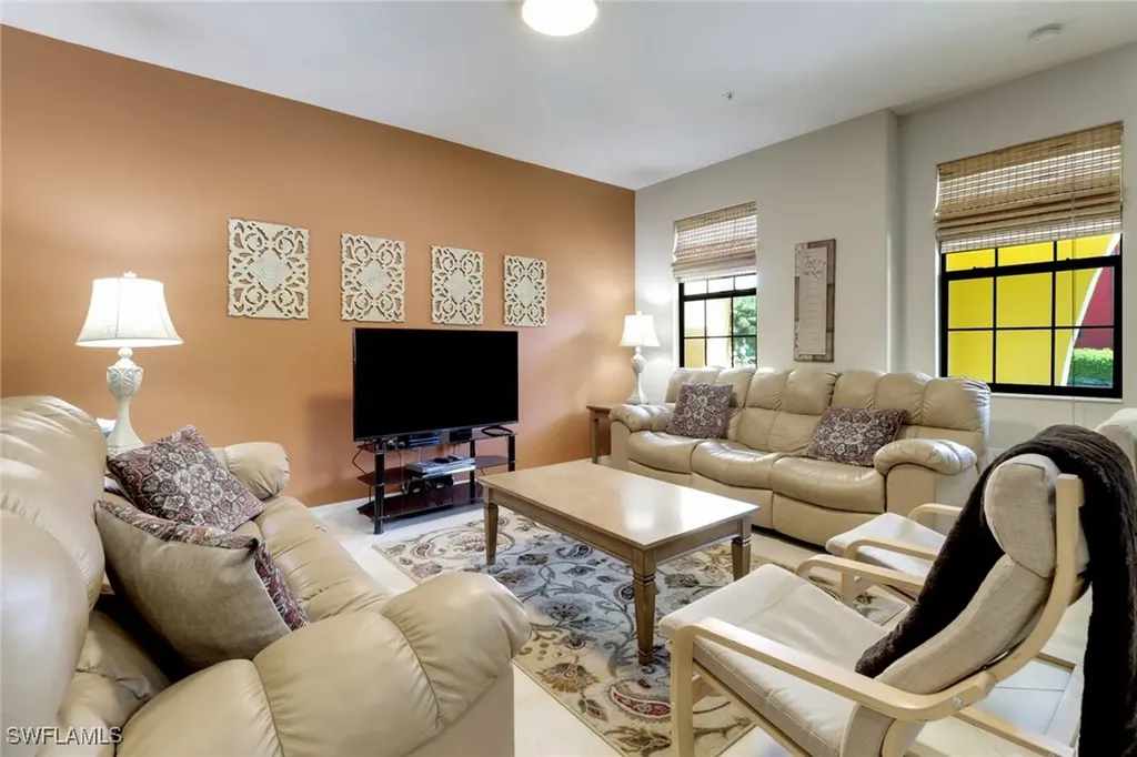 9065 Albion Lane N Naples FL 34113