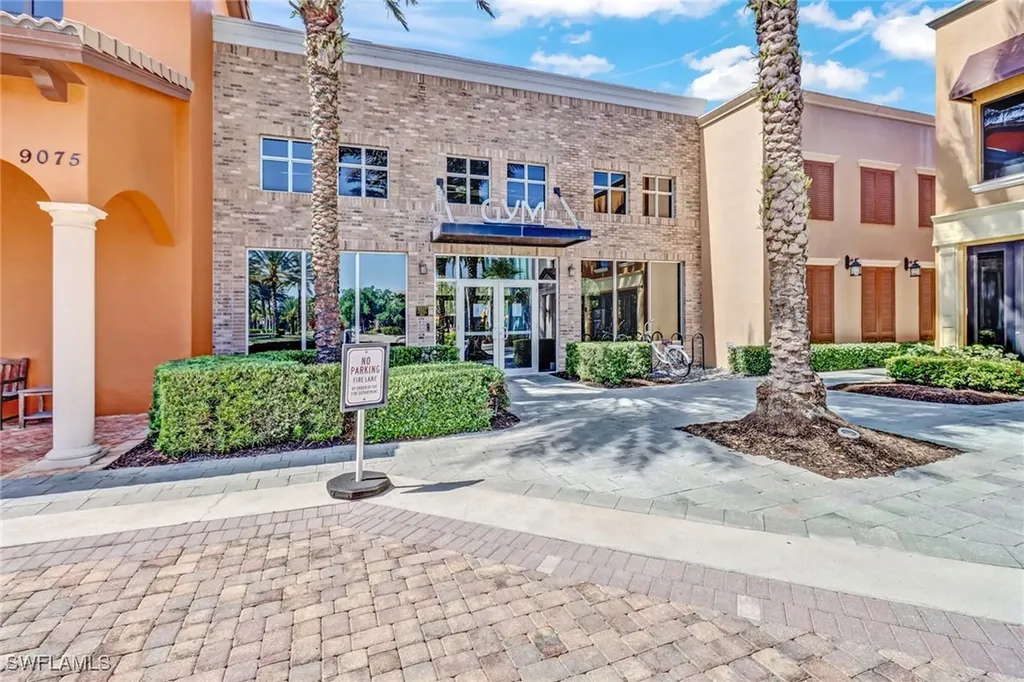 9065 Albion Lane N Naples FL 34113