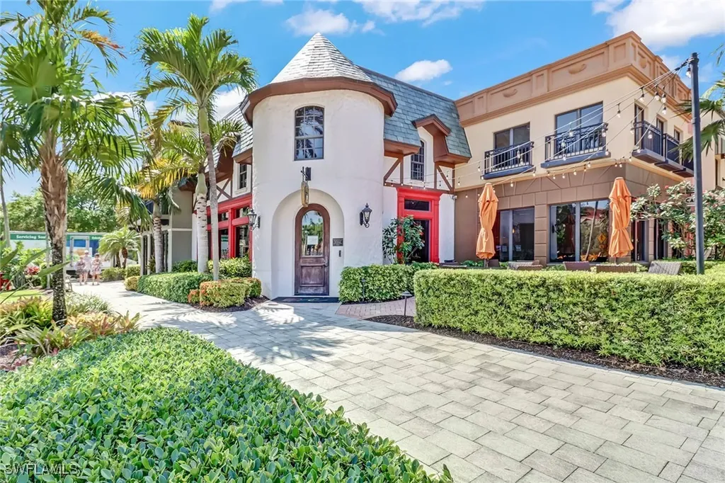 9065 Albion Lane N Naples FL 34113