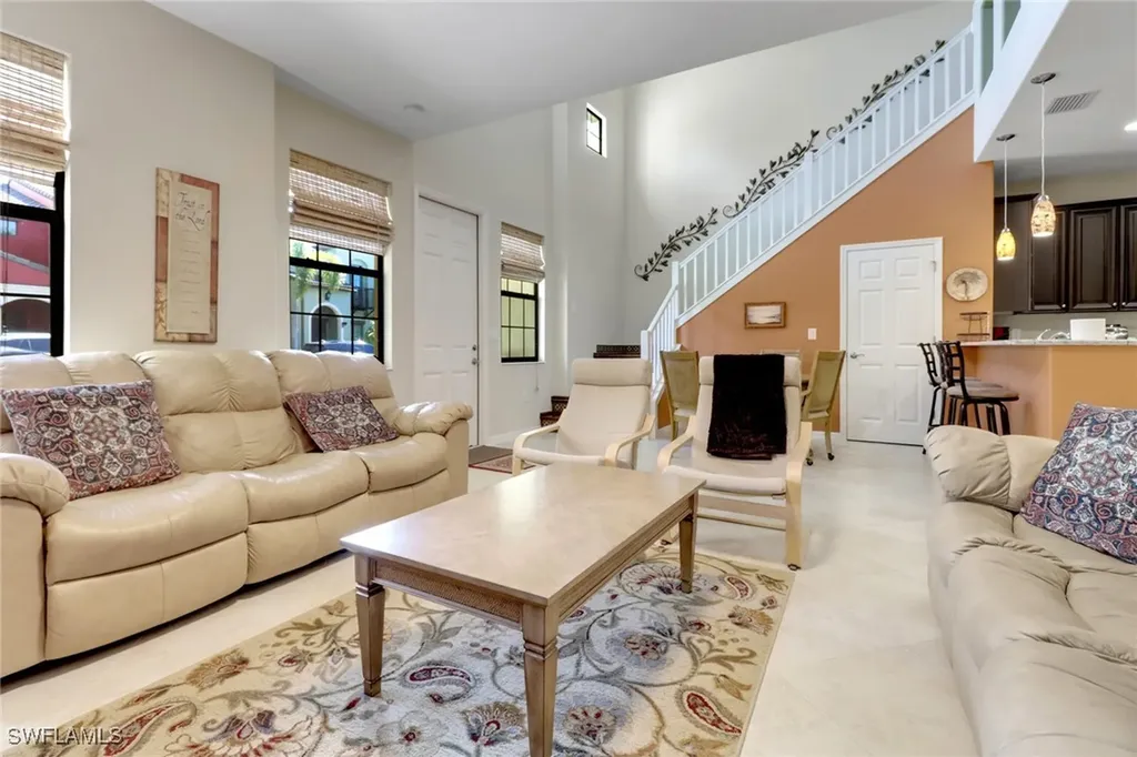9065 Albion Lane N Naples FL 34113