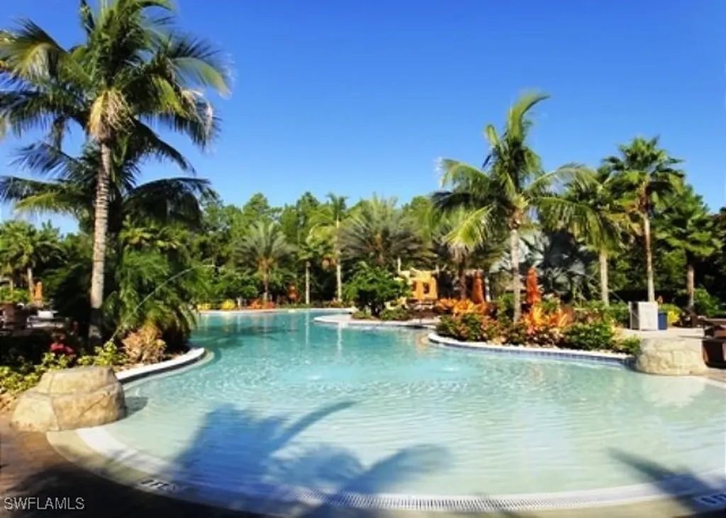 9065 Albion Lane N Naples FL 34113