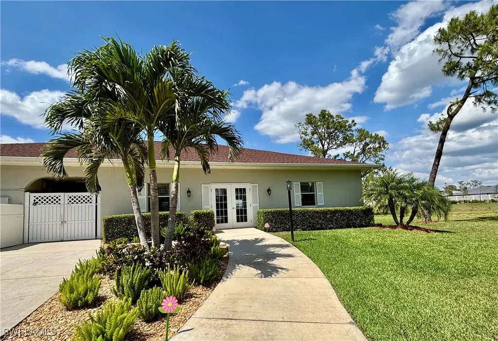 25808 Cockleshell Drive Bonita Springs FL 34135