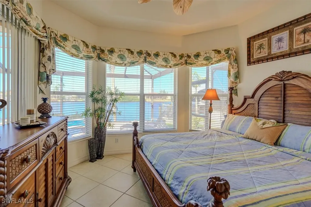 330 SW 33rd Avenue Cape Coral FL 33991