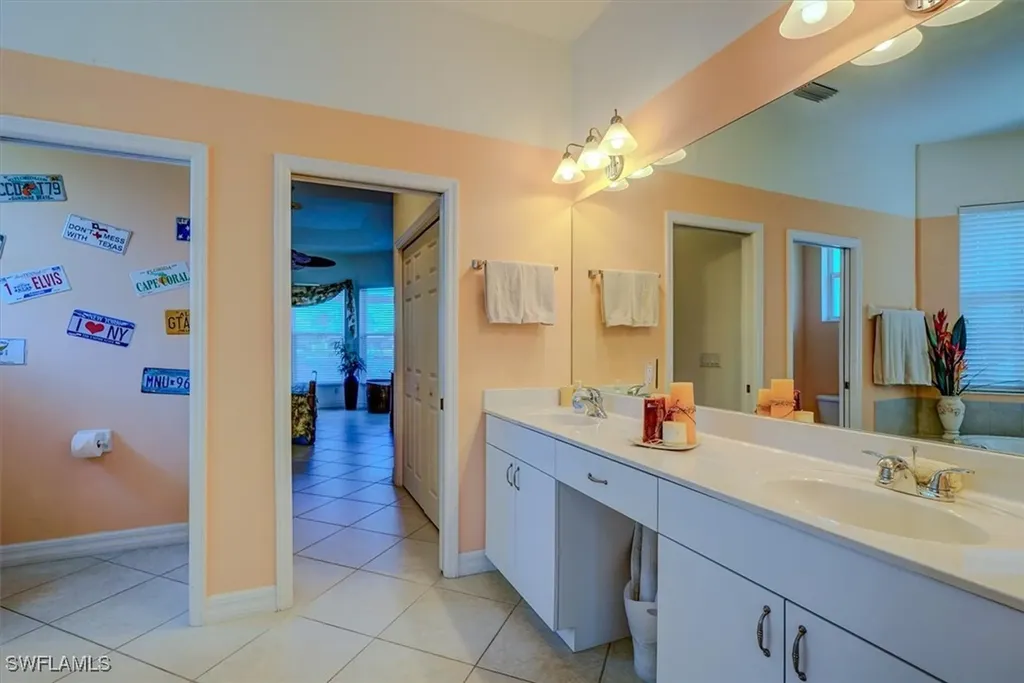 330 SW 33rd Avenue Cape Coral FL 33991