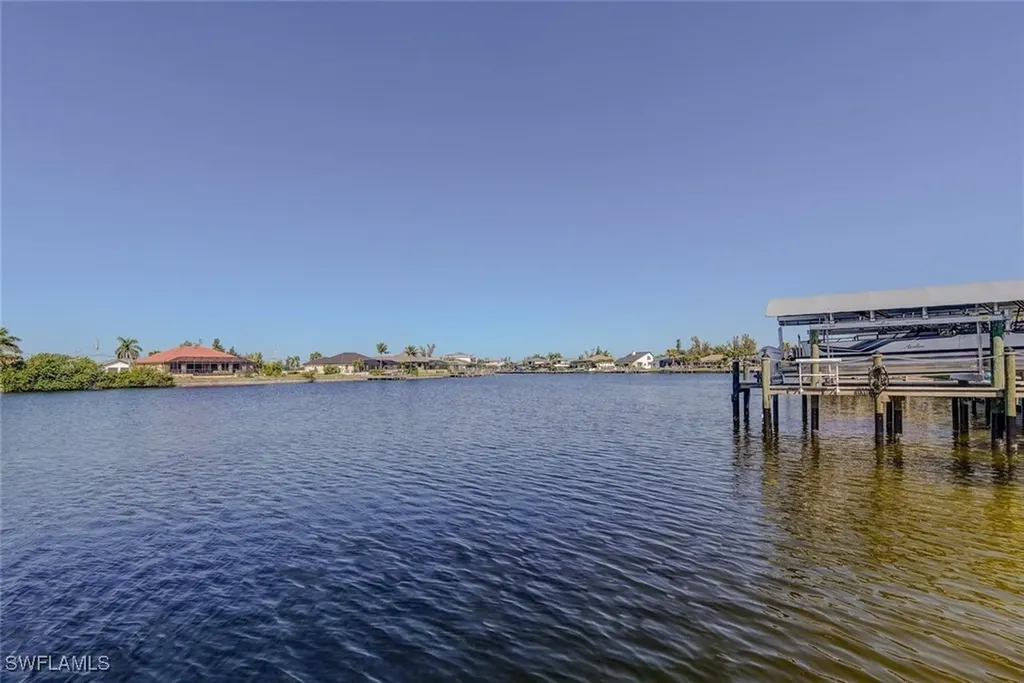 330 SW 33rd Avenue Cape Coral FL 33991