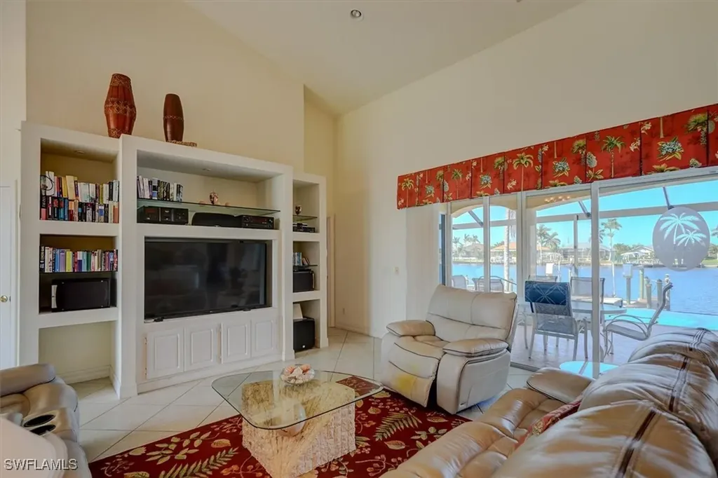 330 SW 33rd Avenue Cape Coral FL 33991