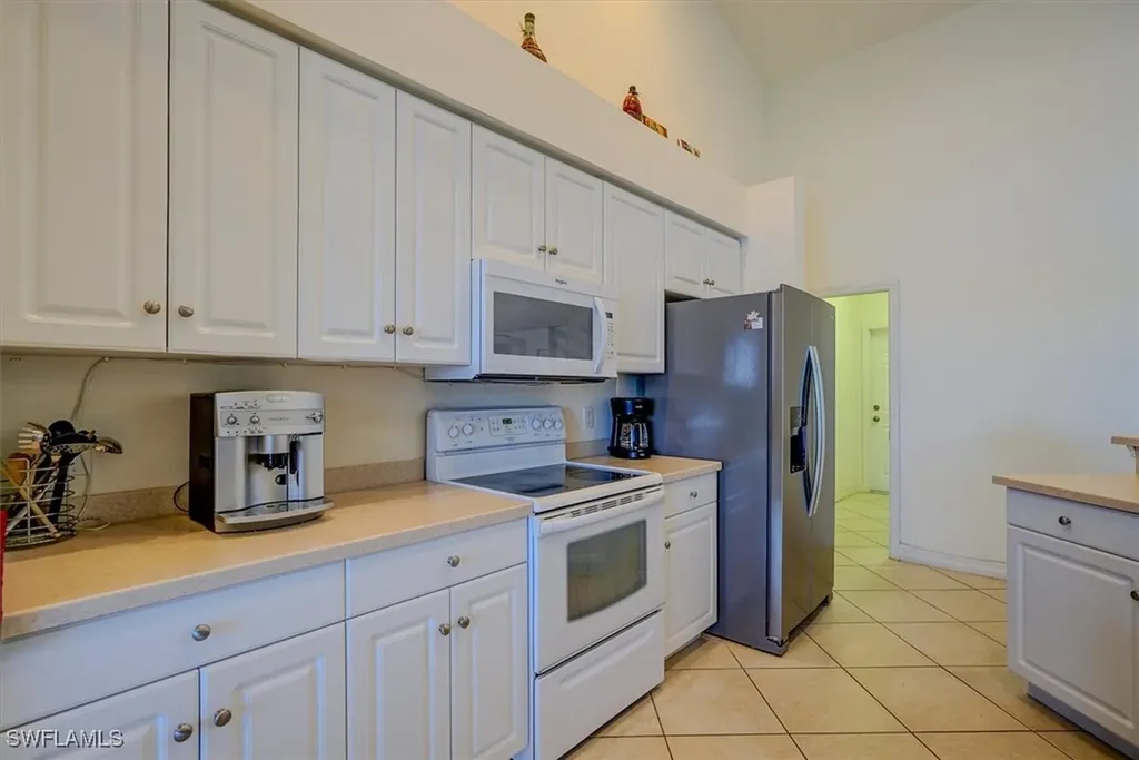 330 SW 33rd Avenue Cape Coral FL 33991