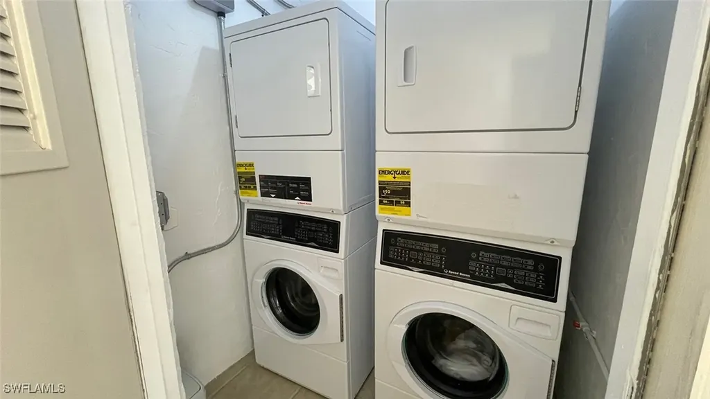 671 E Gulf Drive Sanibel FL 33957