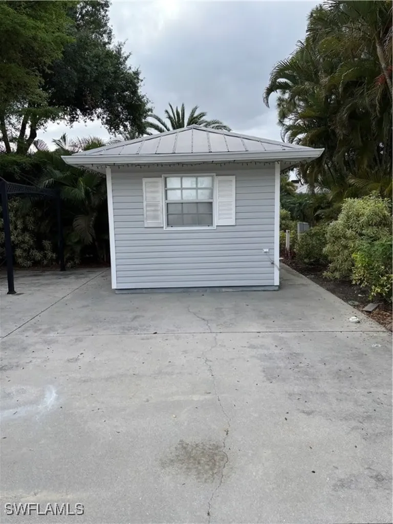 5758 Burrwood Court Fort Myers FL 33905