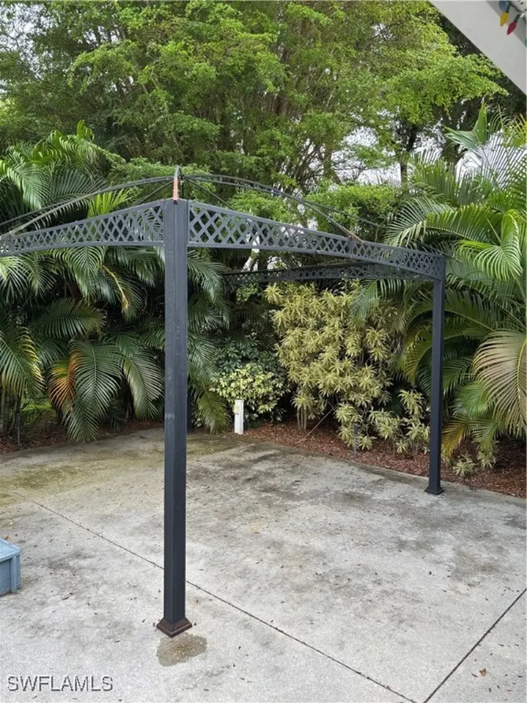 5758 Burrwood Court Fort Myers FL 33905