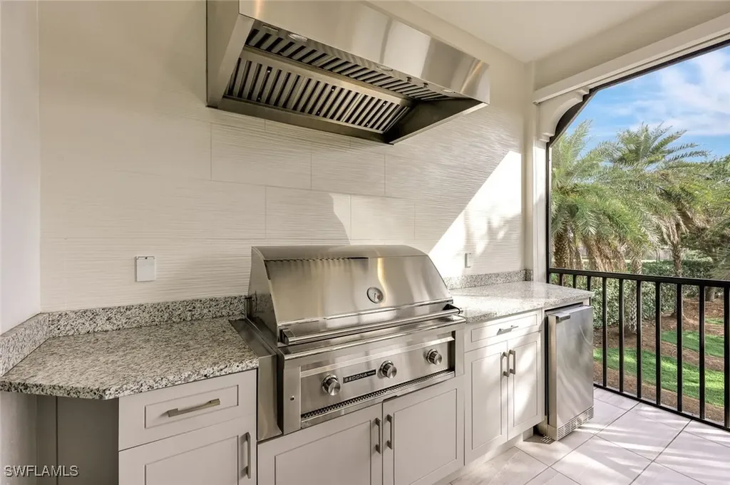 16358 Corsica Way Naples FL 34110