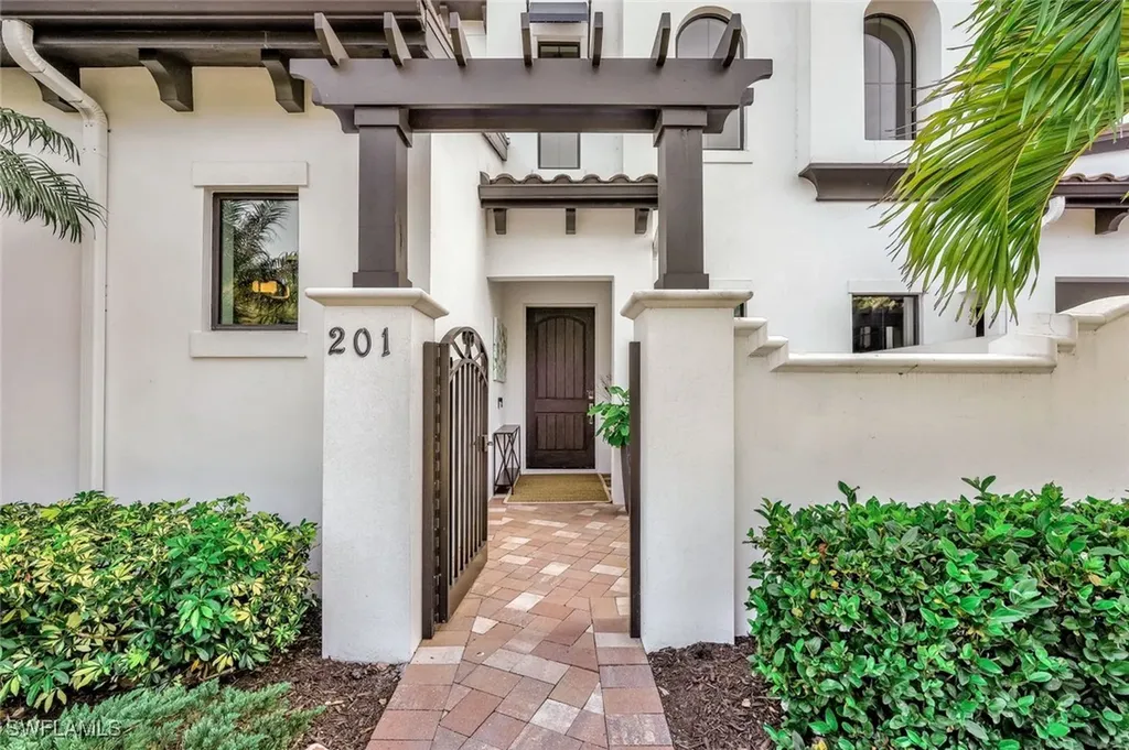 16358 Corsica Way Naples FL 34110