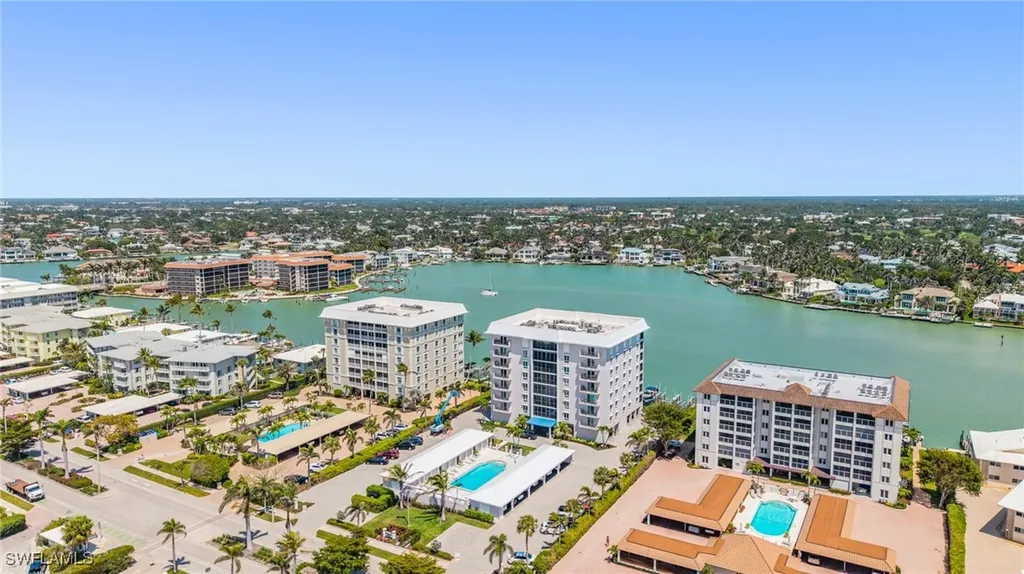 2650 Gulf Shore Boulevard N Naples FL 34103