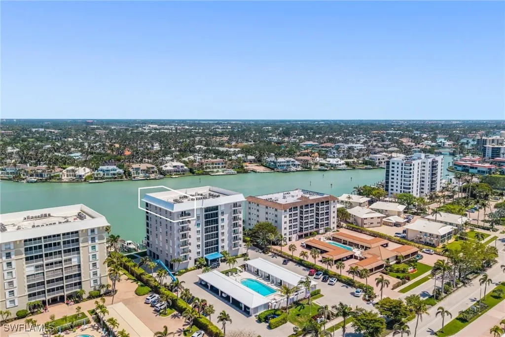 2650 Gulf Shore Boulevard N Naples FL 34103