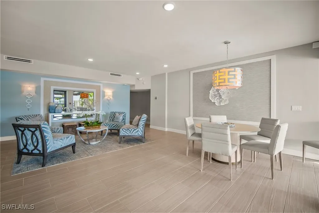 2650 Gulf Shore Boulevard N Naples FL 34103