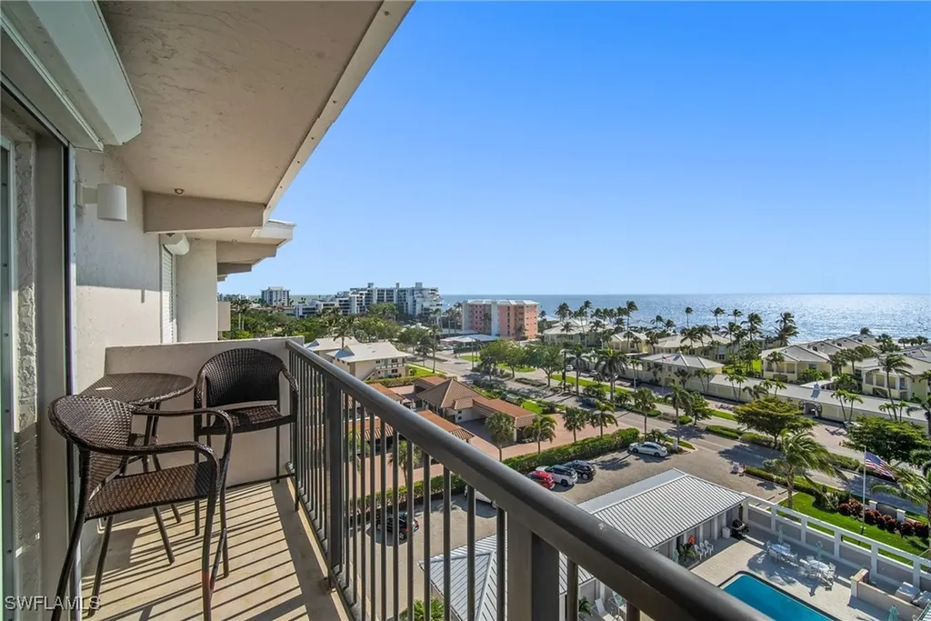 2650 Gulf Shore Boulevard N Naples FL 34103