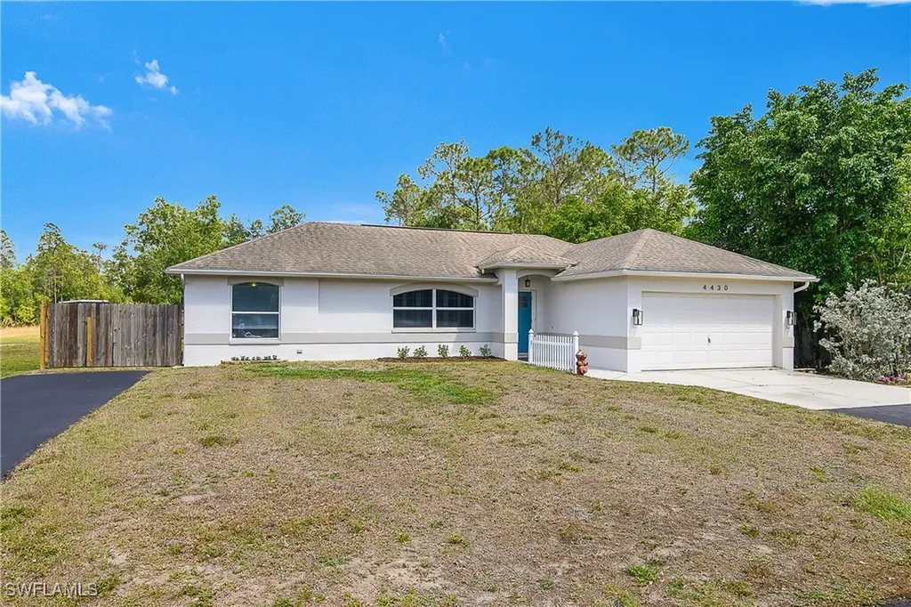 4430 12th Street NE Naples FL 34120