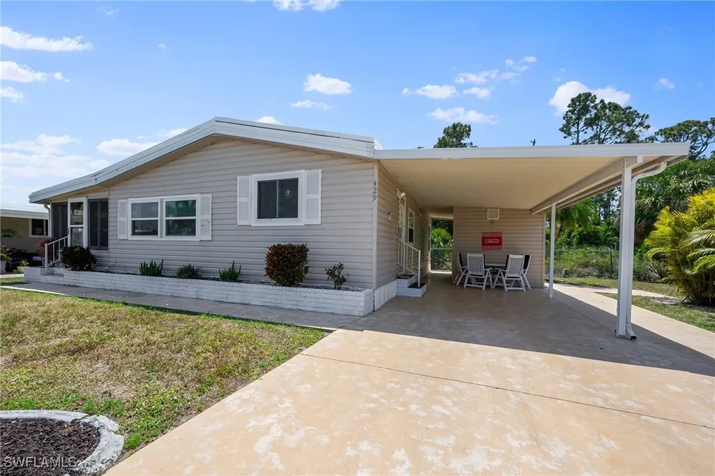 429 Archer Lane North Fort Myers FL 33903