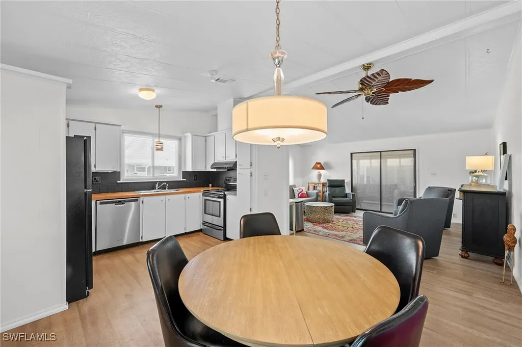 429 Archer Lane North Fort Myers FL 33903