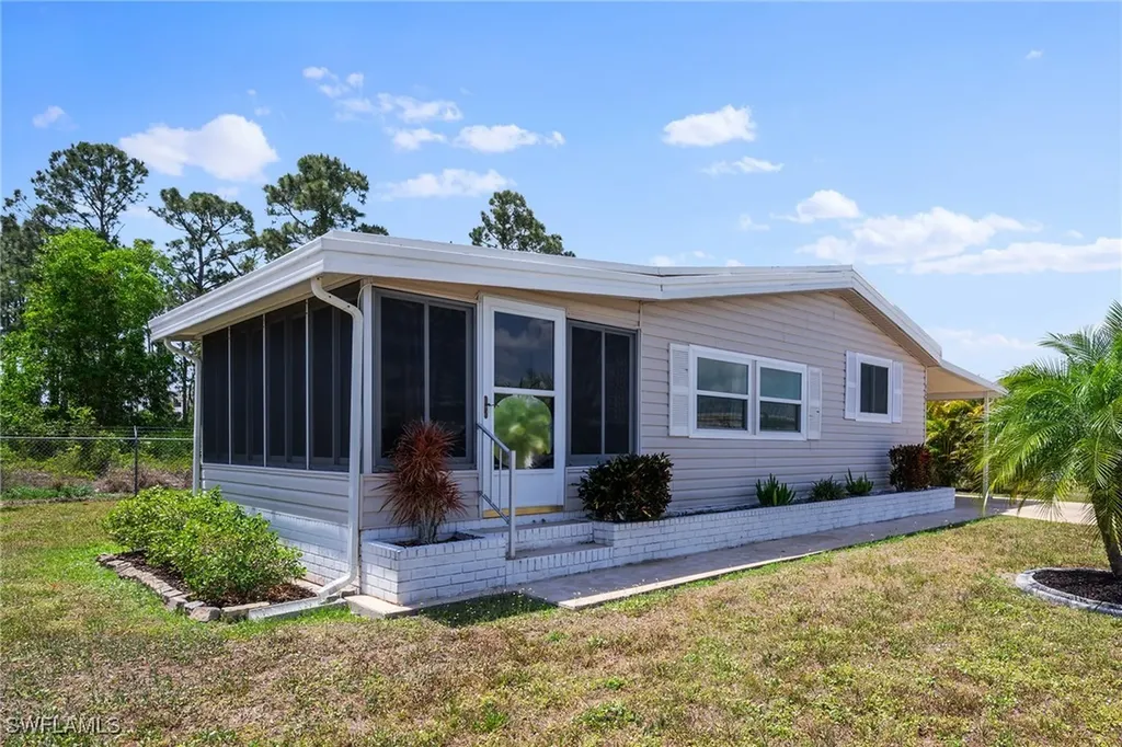 429 Archer Lane North Fort Myers FL 33903